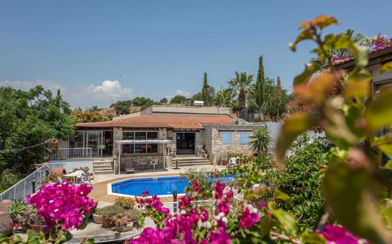 Cyprus Villages Hotel & Restaurant - Central Location - Bed & Breakfast - With Access To Pool And Stunning Views Tokhni Buitenkant foto