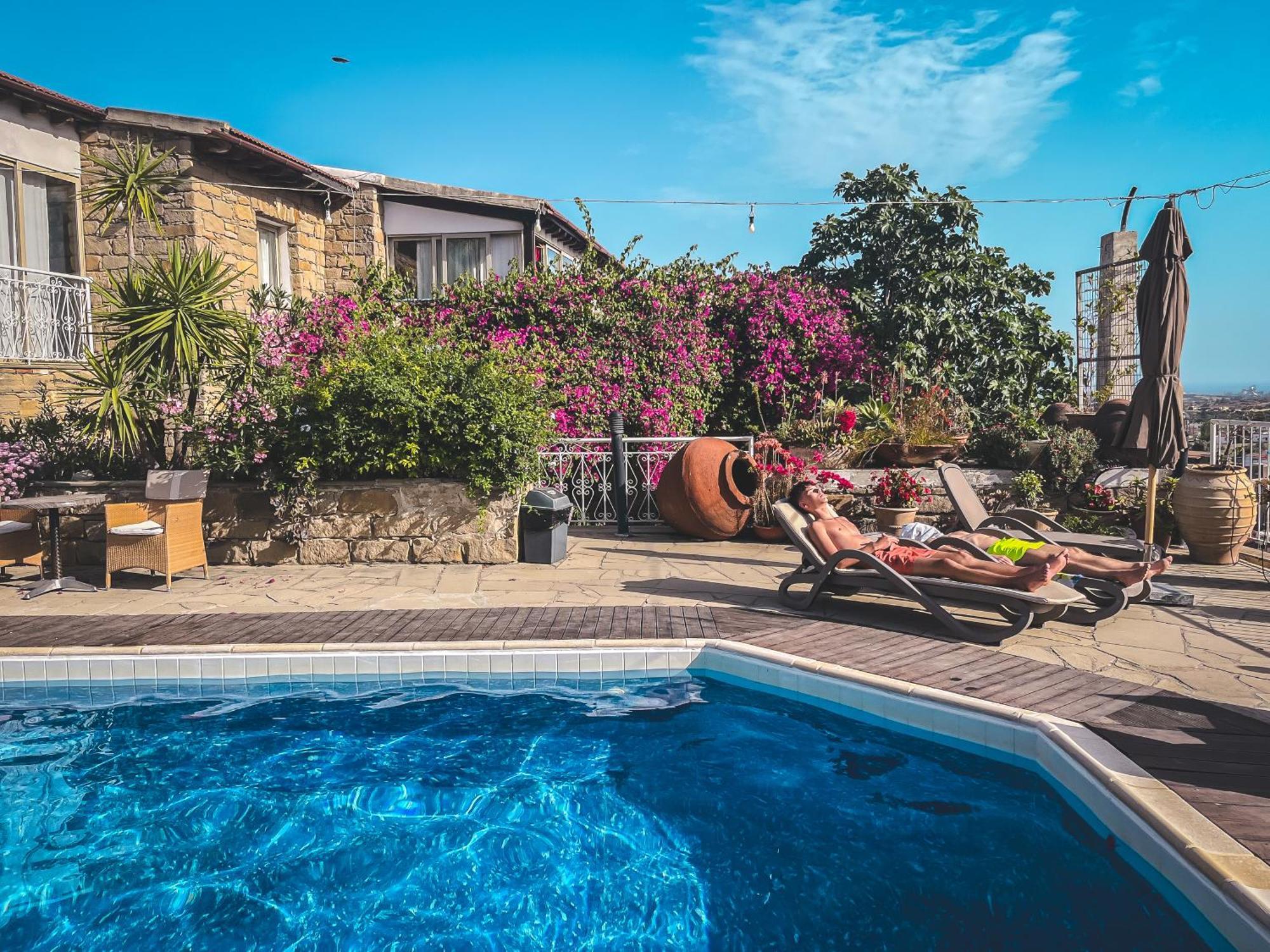 Cyprus Villages Hotel & Restaurant - Central Location - Bed & Breakfast - With Access To Pool And Stunning Views Tokhni Buitenkant foto