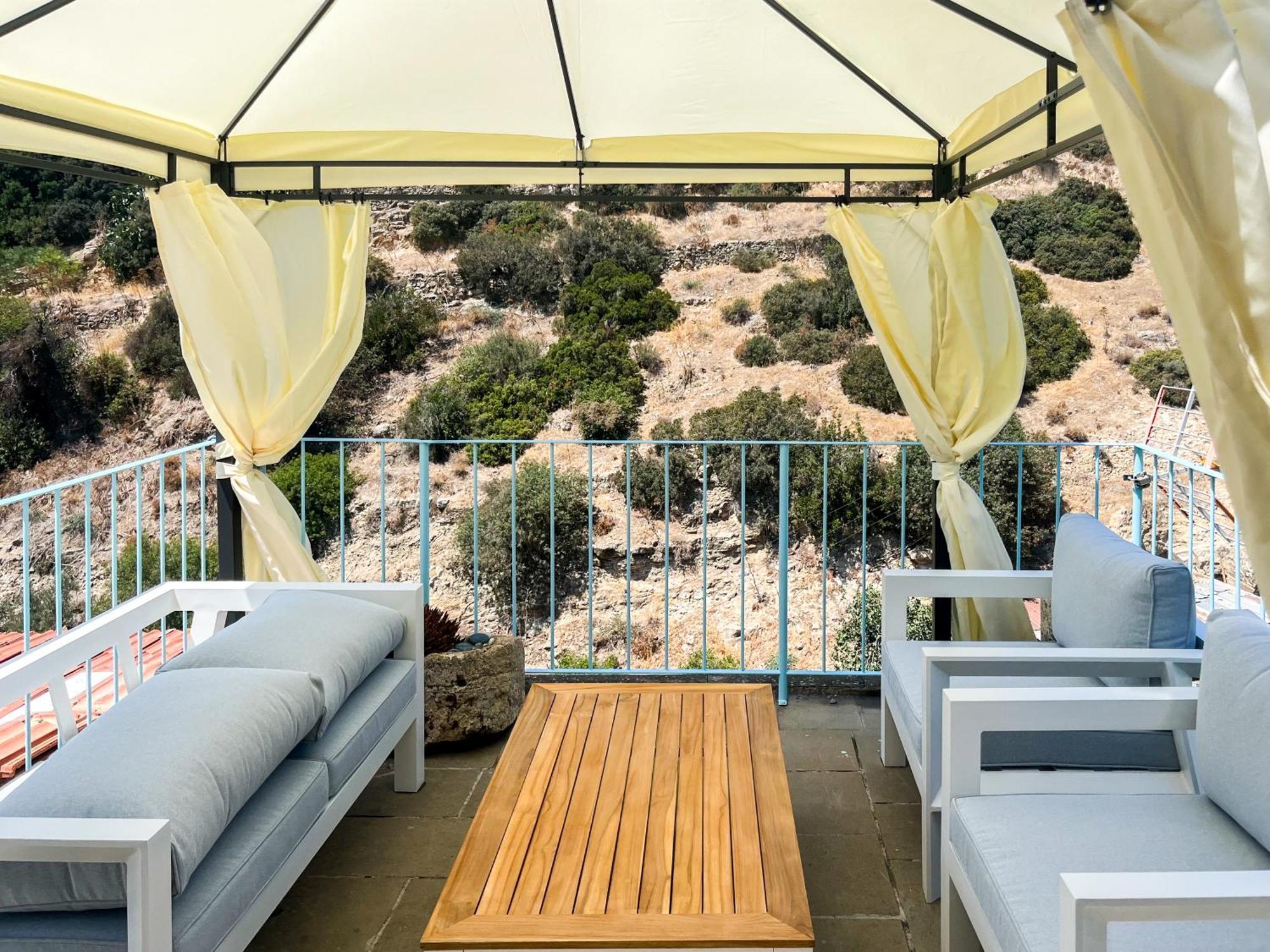 Cyprus Villages Hotel & Restaurant - Central Location - Bed & Breakfast - With Access To Pool And Stunning Views Tokhni Buitenkant foto