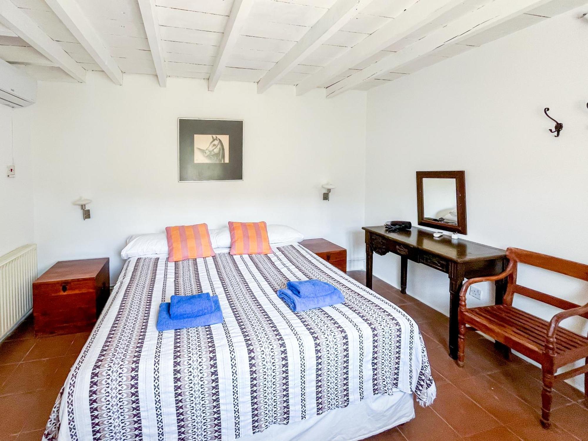 Cyprus Villages Hotel & Restaurant - Central Location - Bed & Breakfast - With Access To Pool And Stunning Views Tokhni Buitenkant foto